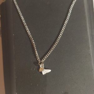 🟡 4/$20 NWT Butterfly necklace